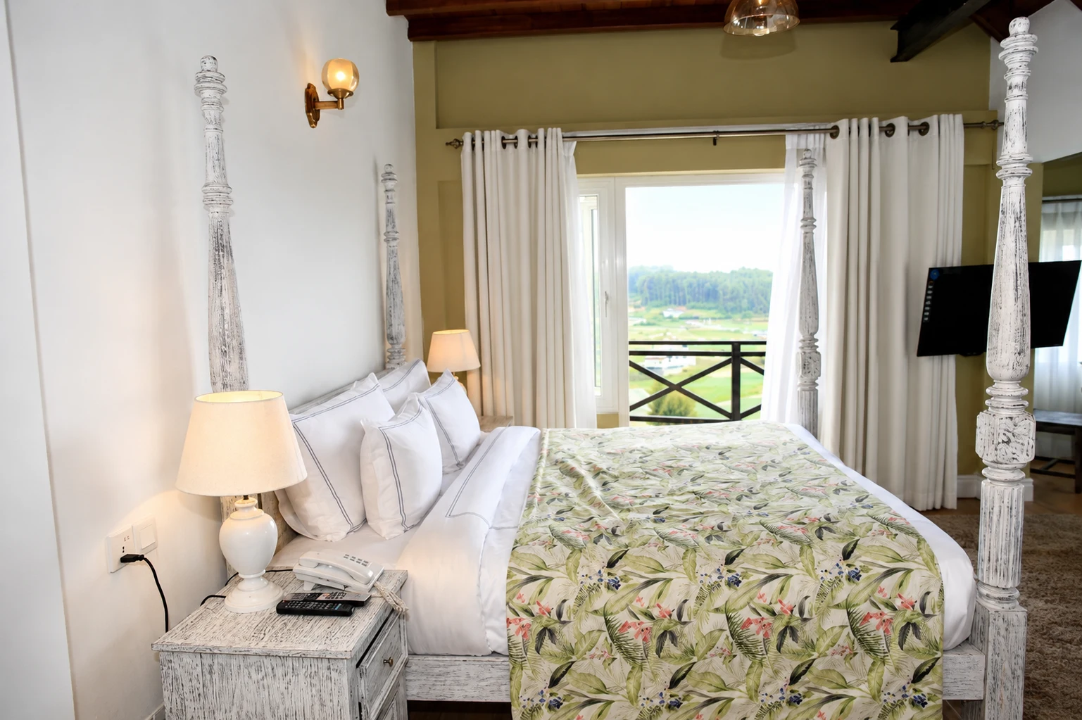 Suite Room seating area at Pedro Barn Hotel